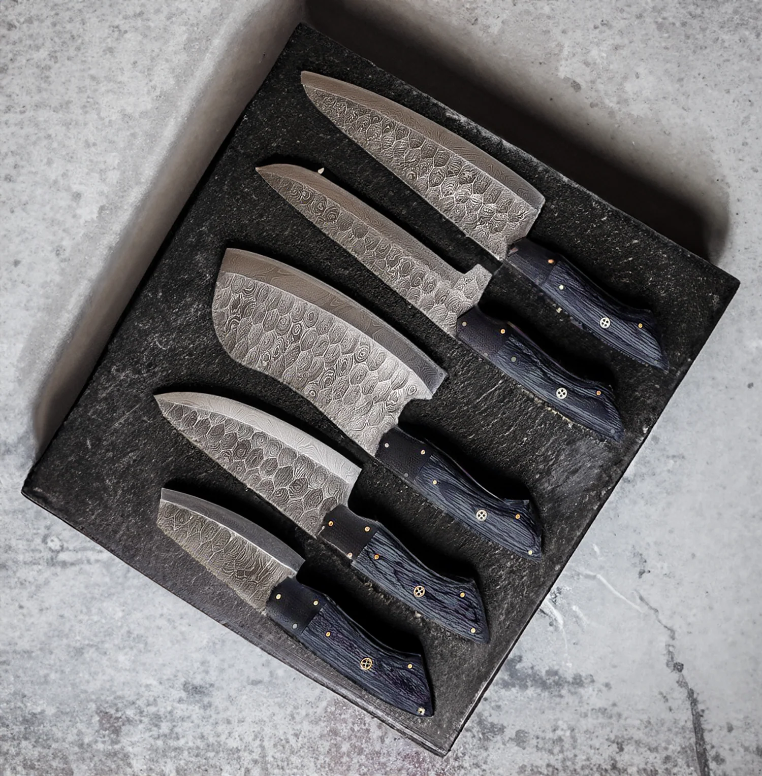 Hand-Forged Chef Damascus 5-Piece Knife Set - Image 6